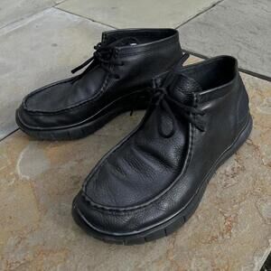 Black Leather Wallabee Style Earth Mid-top Boots